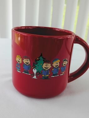 Peanuts Red Christmas Mug Charlie Brown And The Gang Caroling Ceramic Large